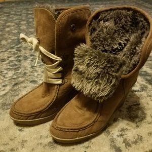 COPY - Mossimo boot wedges with furry fold down sides